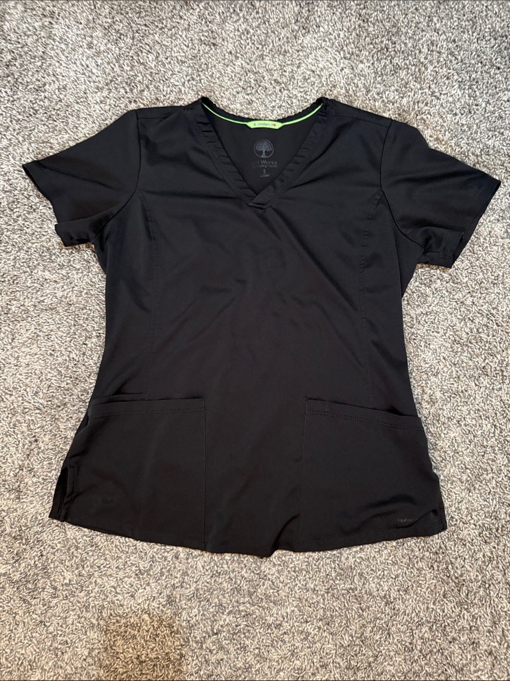 SCRUB TOP